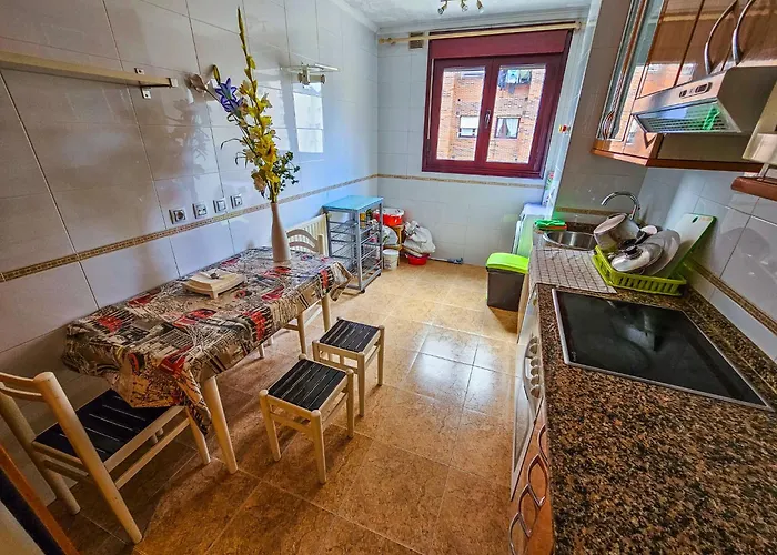 3 Large Modern Flat With Private Parking Appartement *