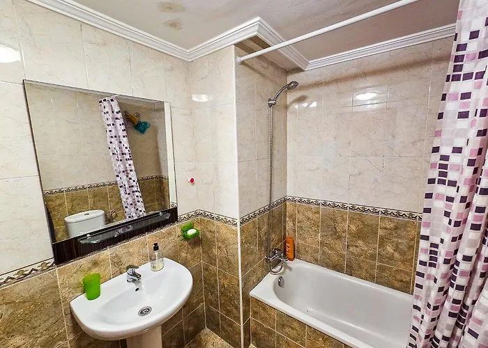 3 Large Modern Flat With Private Parking Appartement Oviedo